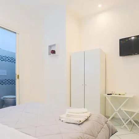 B&B Amami Viaggi Vernieri *